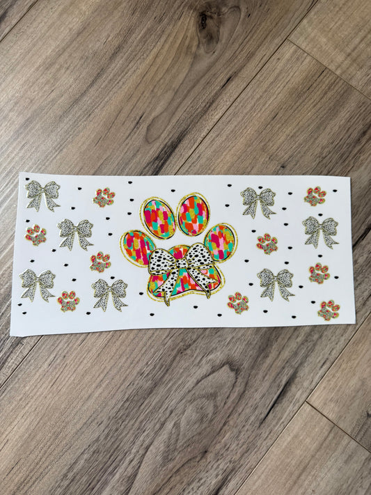 37 : Paw & Bows